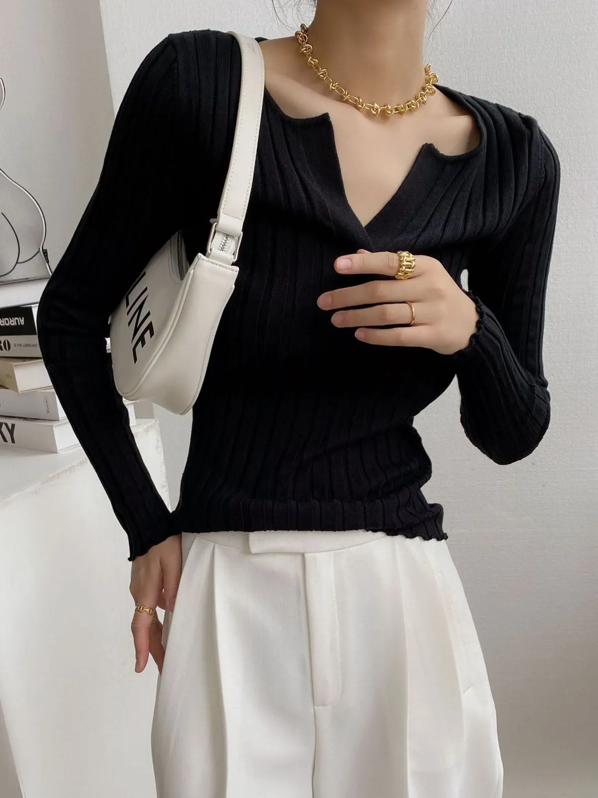 Etiye Chic French V-Neck Slim Fit Knit Black Sweater