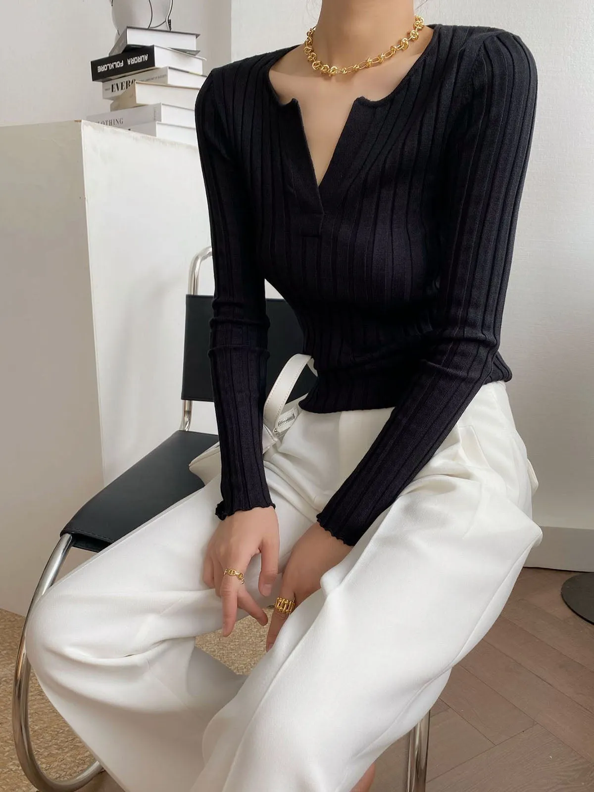 Etiye Chic French V-Neck Slim Fit Knit Black Sweater