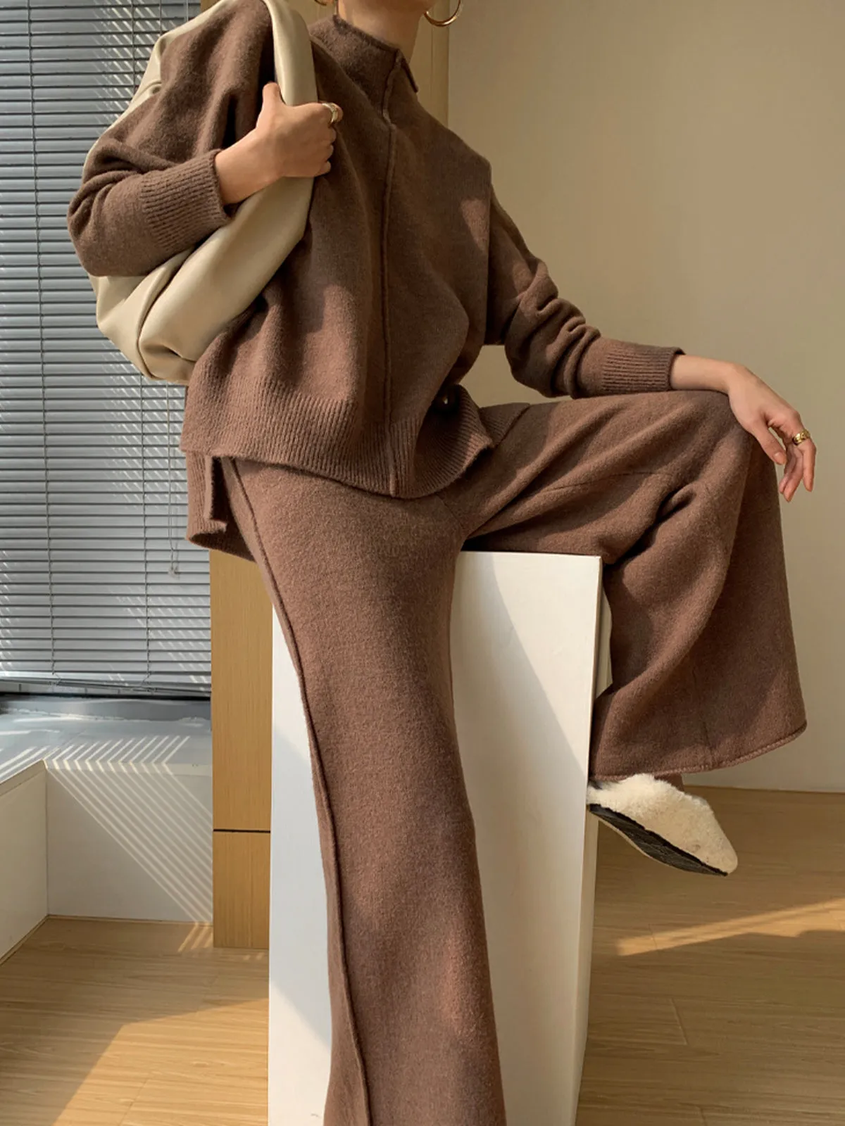Knit Side Slit Pullover Sweater - Brown