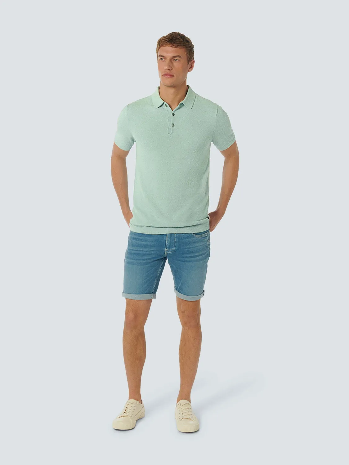 Knitted textured polo with button closure | Mint