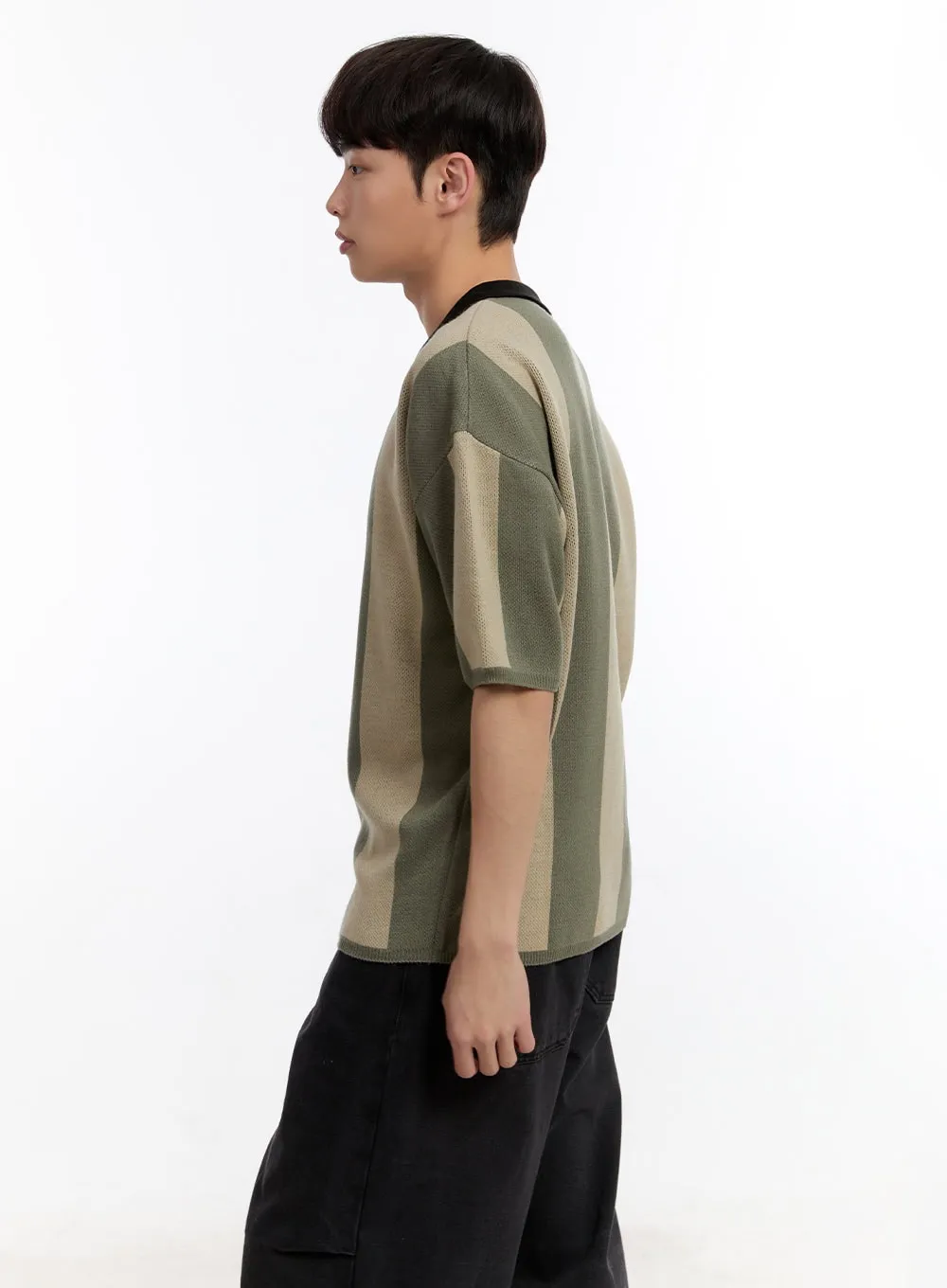Men's Collared Graphic Sweater IA504