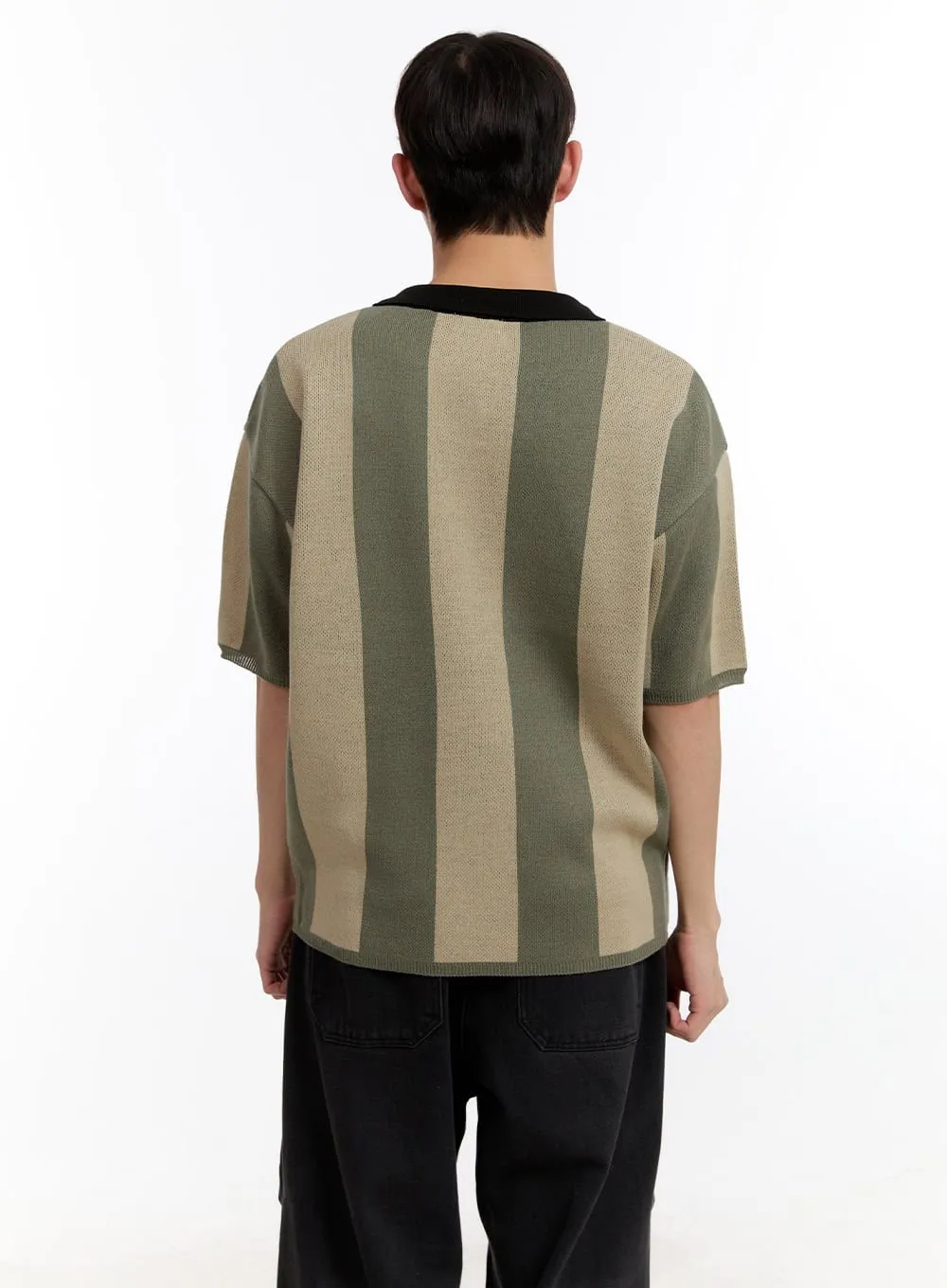 Men's Collared Graphic Sweater IA504